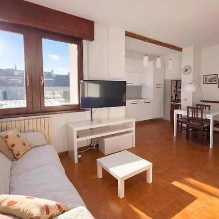 Appartement Luminoso In Pieno Centro Nuovo! *
