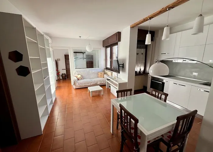 Luminoso In Pieno Centro Citta Nuovo!